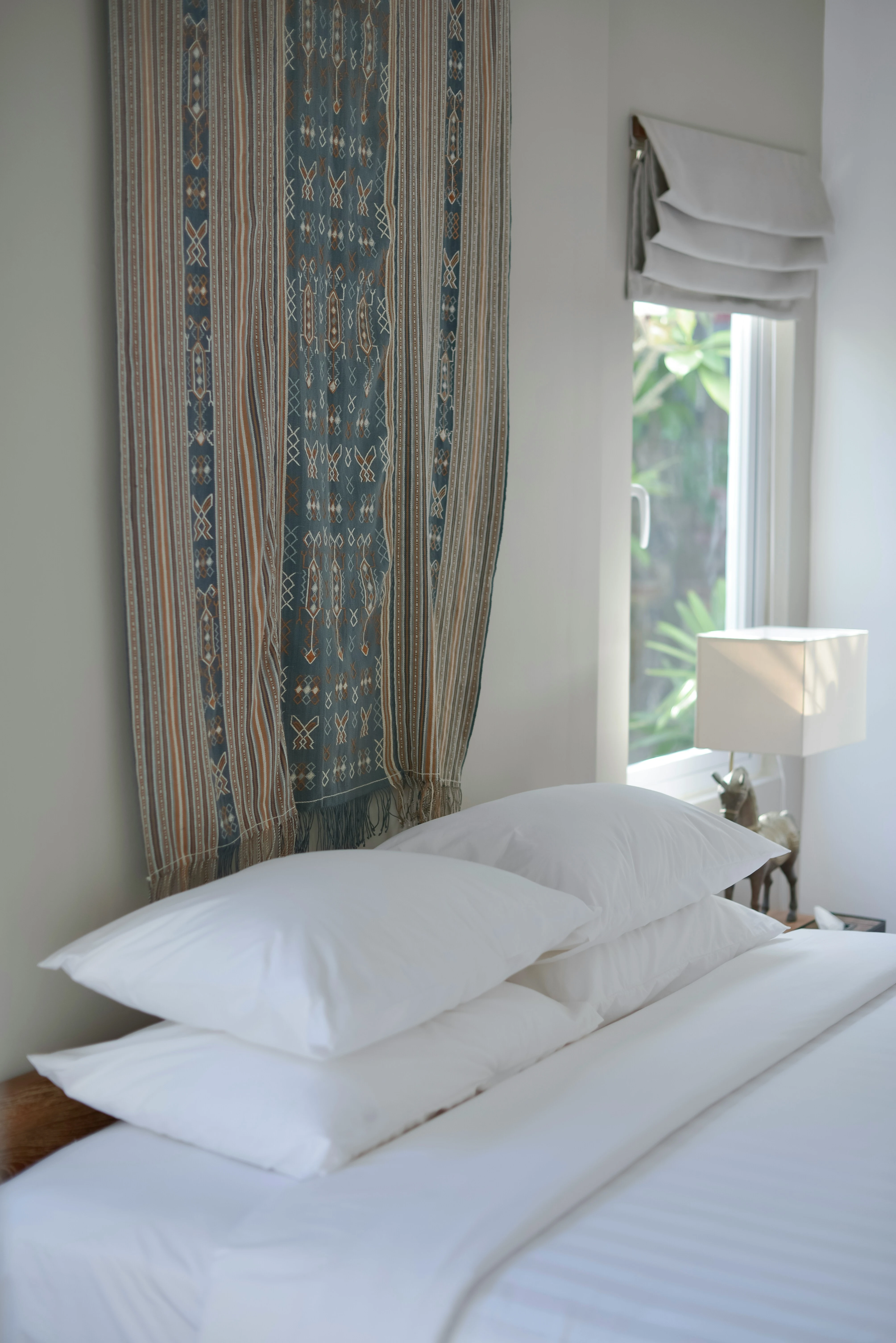 Natural Home Styling: 5 Ways to Incorporate Handwoven Textiles into Modern European Interiors