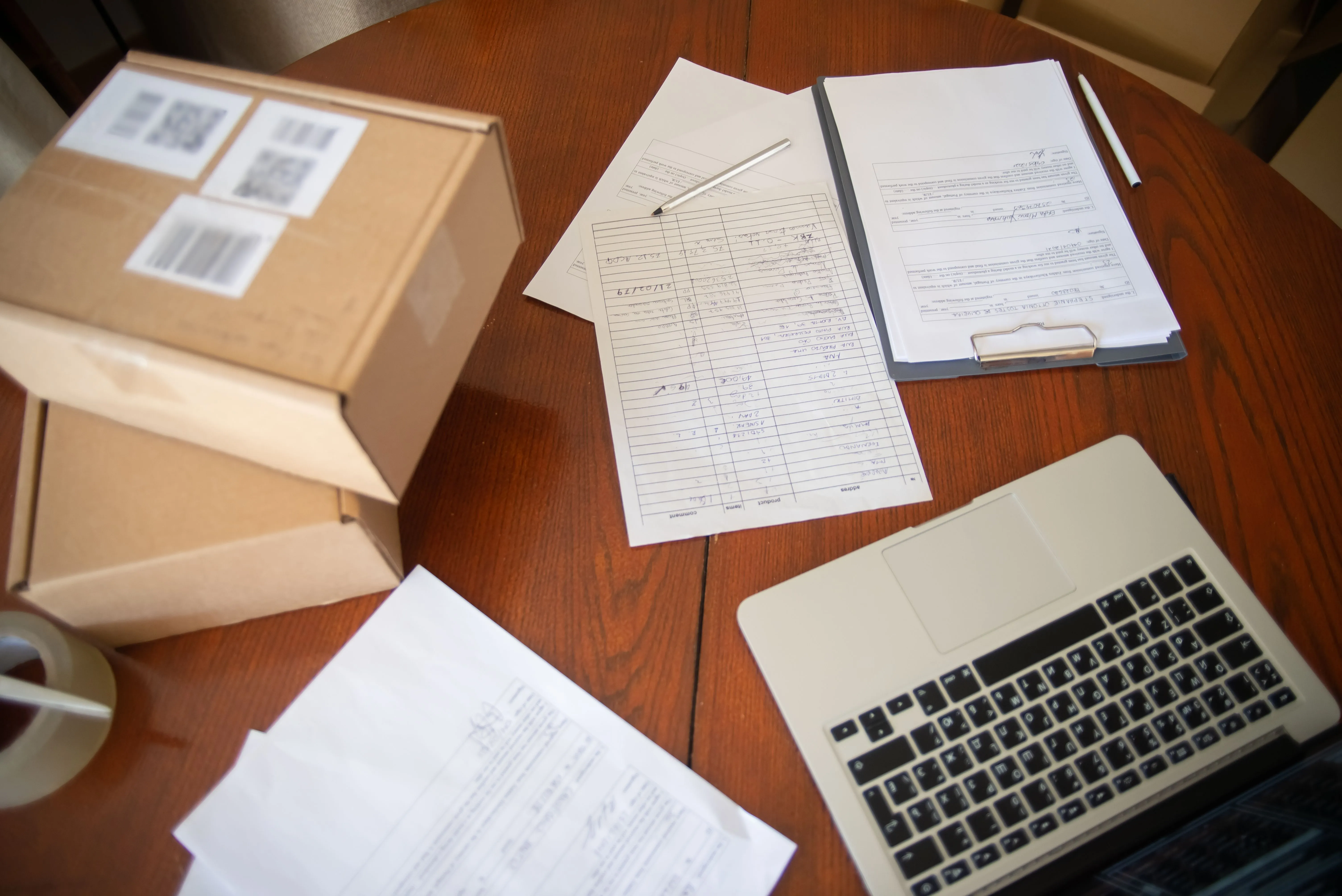 Wholesale Home Decor Shipping from Indonesia: What to Expect